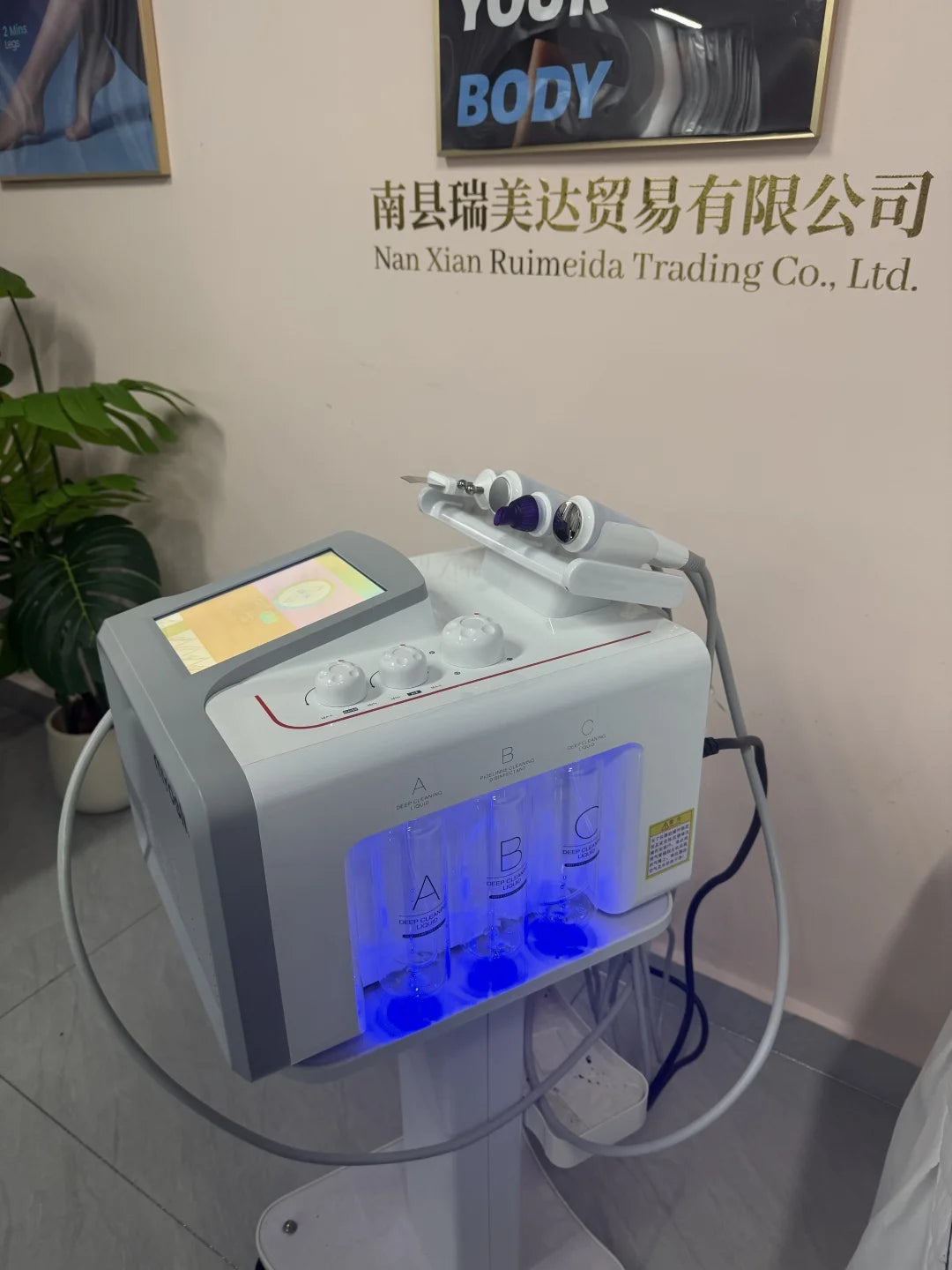 Emszero 6-in-1 Smart Facial Exfoliation Cleansing Microdermabrasion Machine