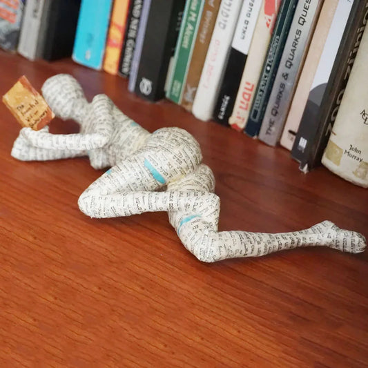 VKTECH Reading Woman Resin Statue for Home Desk Decor